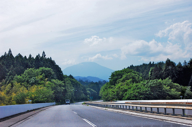 Road to Nikkō